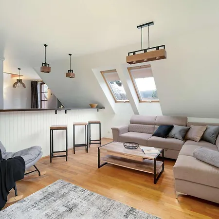 Atmospheric In With Underground Parking By Renters * Karpacz