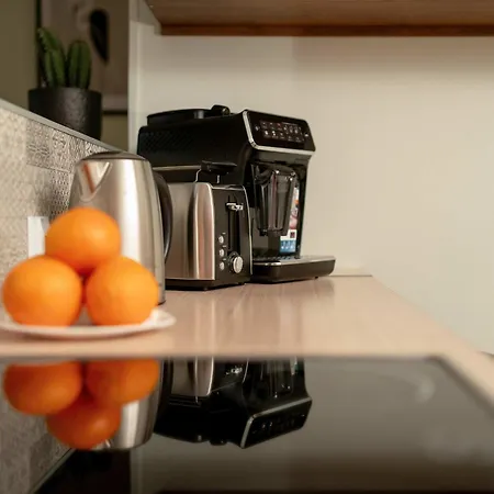 Atmospheric In With Underground Parking By Renters *