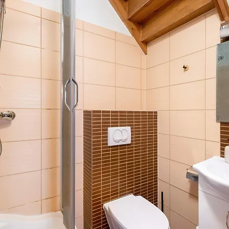 Atmospheric In With Underground Parking By Renters Apartment Karpacz