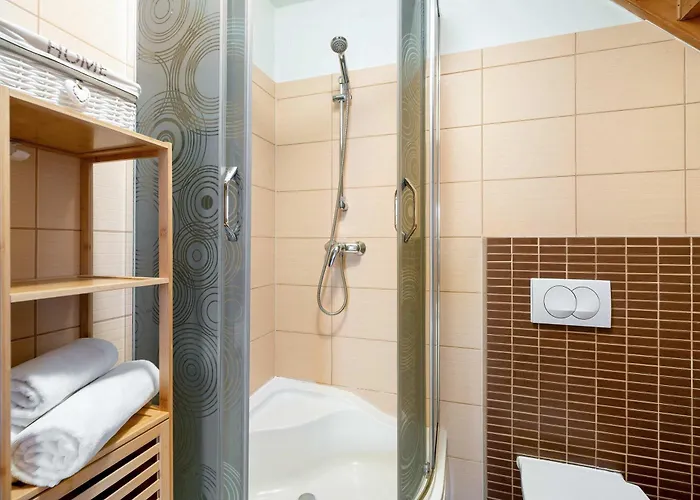 Atmospheric In With Underground Parking By Renters Appartement Karpacz